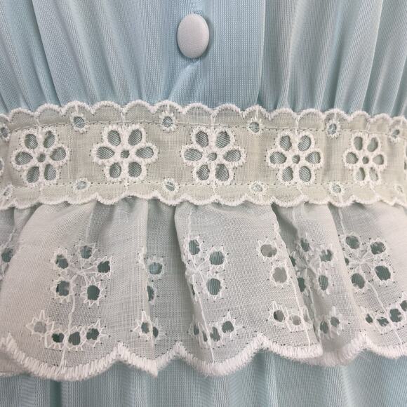 Vintage 70s SEARS Pastel Blue Nylon Eyelet Lace Trim Maxi Nightgown Size S - Picture 9 of 15